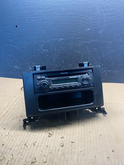2009 Freightliner Sprinter CD PLAYER Equipment Radio PANASONIC CQ5101U ad1770 DG0