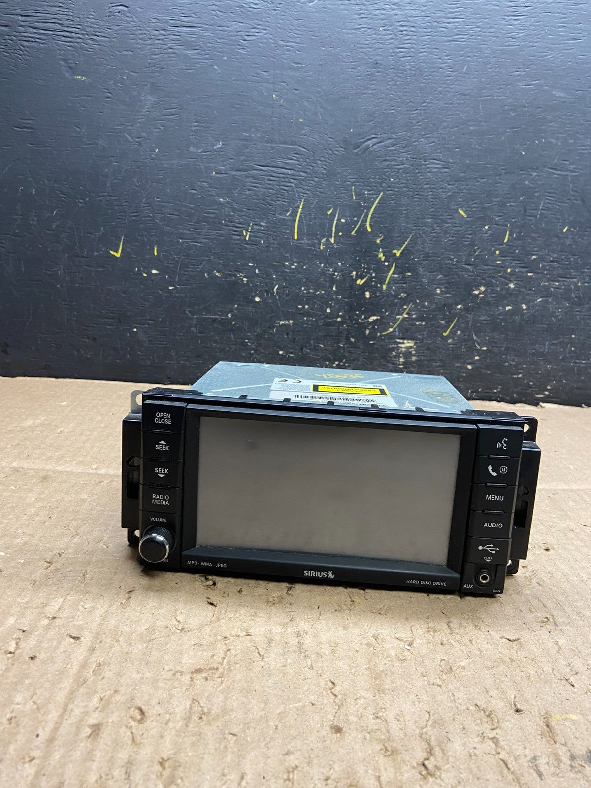 2008 2013 Jeep Dodge Chrysler Screen Display CD Player Satellite Radio Y5536 DG0