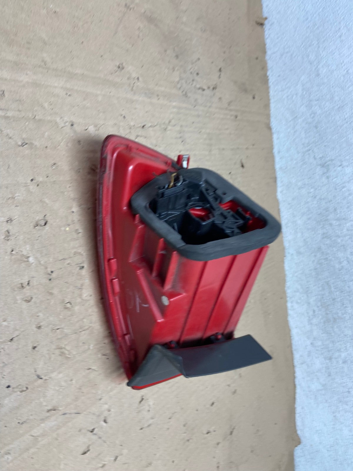 2011 to 2014 Volkswagen Jetta Left Driver LH Side Tail Light AE9335 LK4