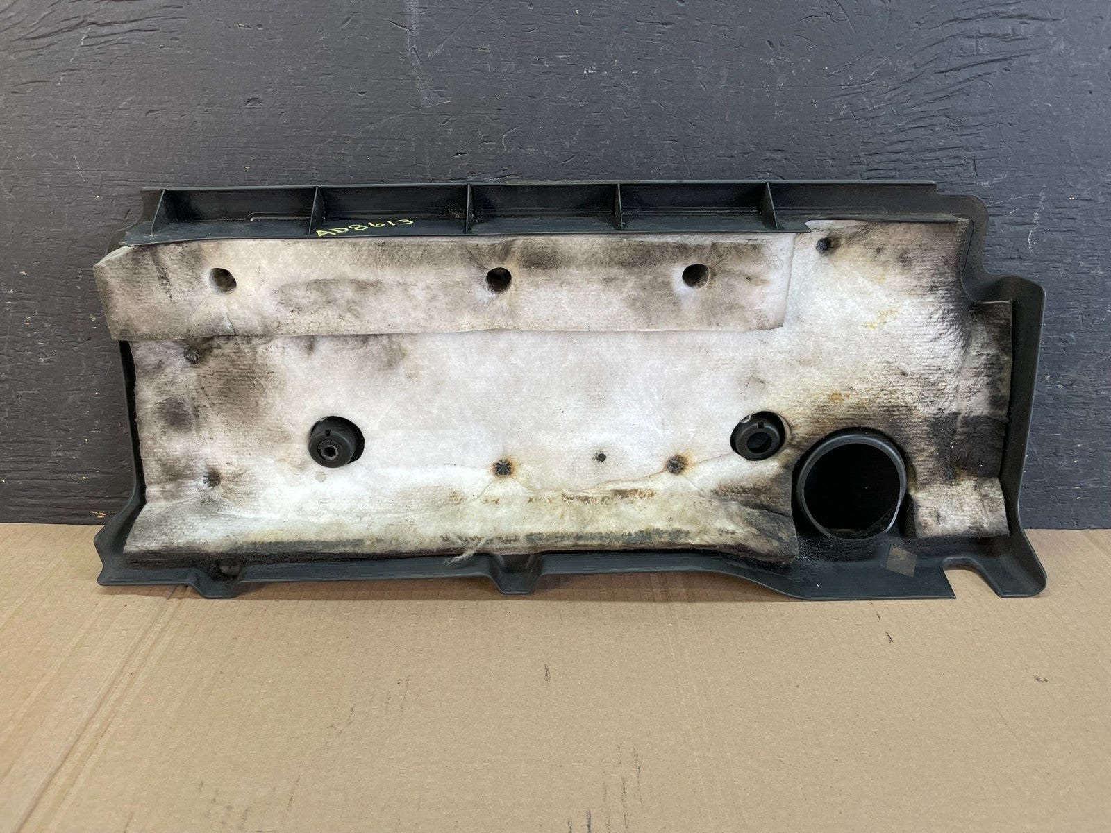 2009 to 2010 Toyota Corolla Matrix 2.4L Motor Engine Cover AD86136