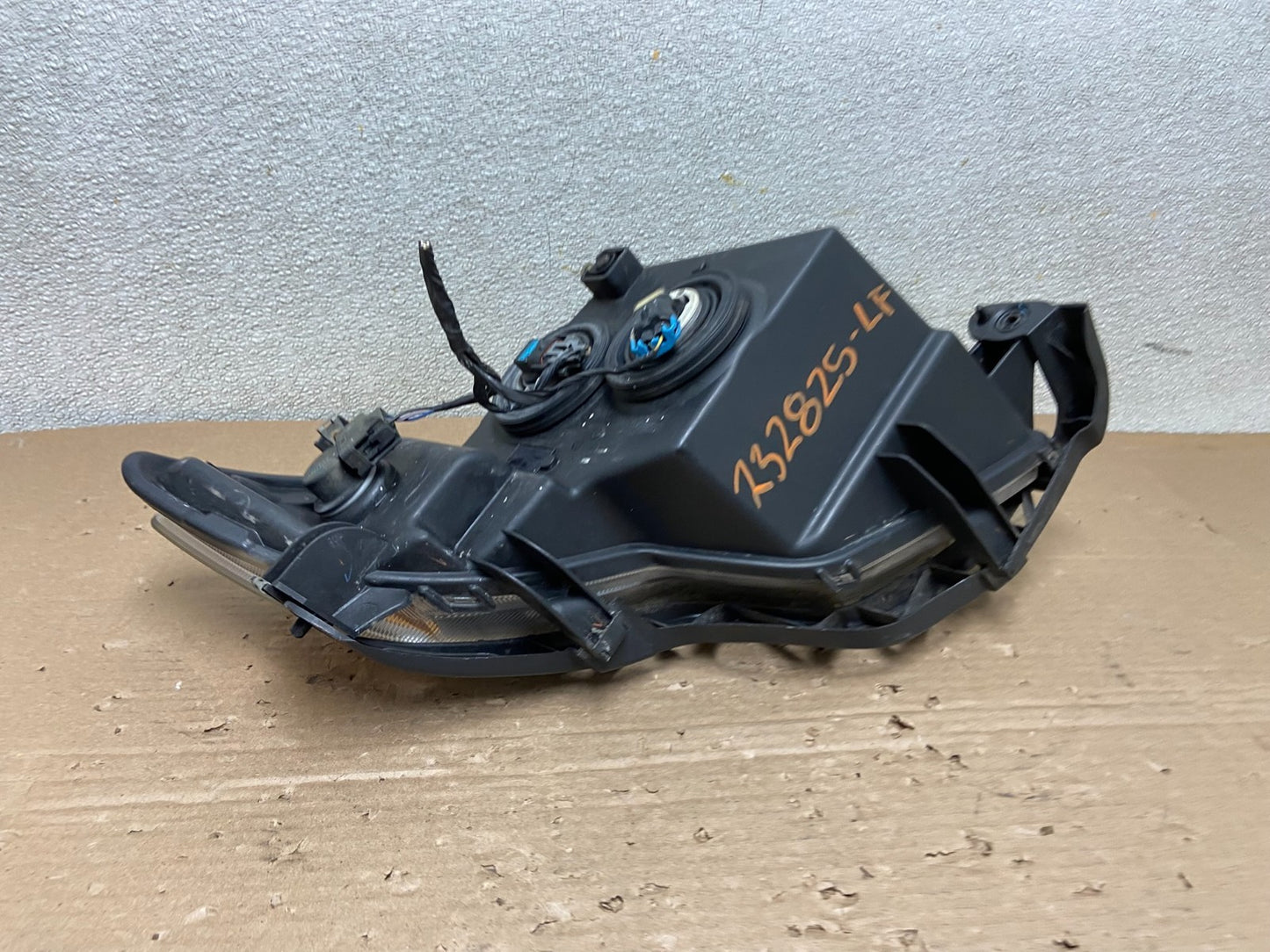2007 2008 2009 2010 Ford Edge Headlight Left Driver Halogen Oem AB1533 DW5