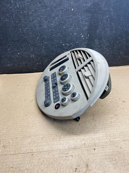 2004 to 2005 Nissan Quest Climate Control Hvac AC AH3984 DG2