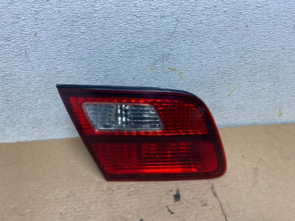 1998-1999 Toyota Avalon Left Driver Lh Side Inner Tail Light OEM P6494 DW0