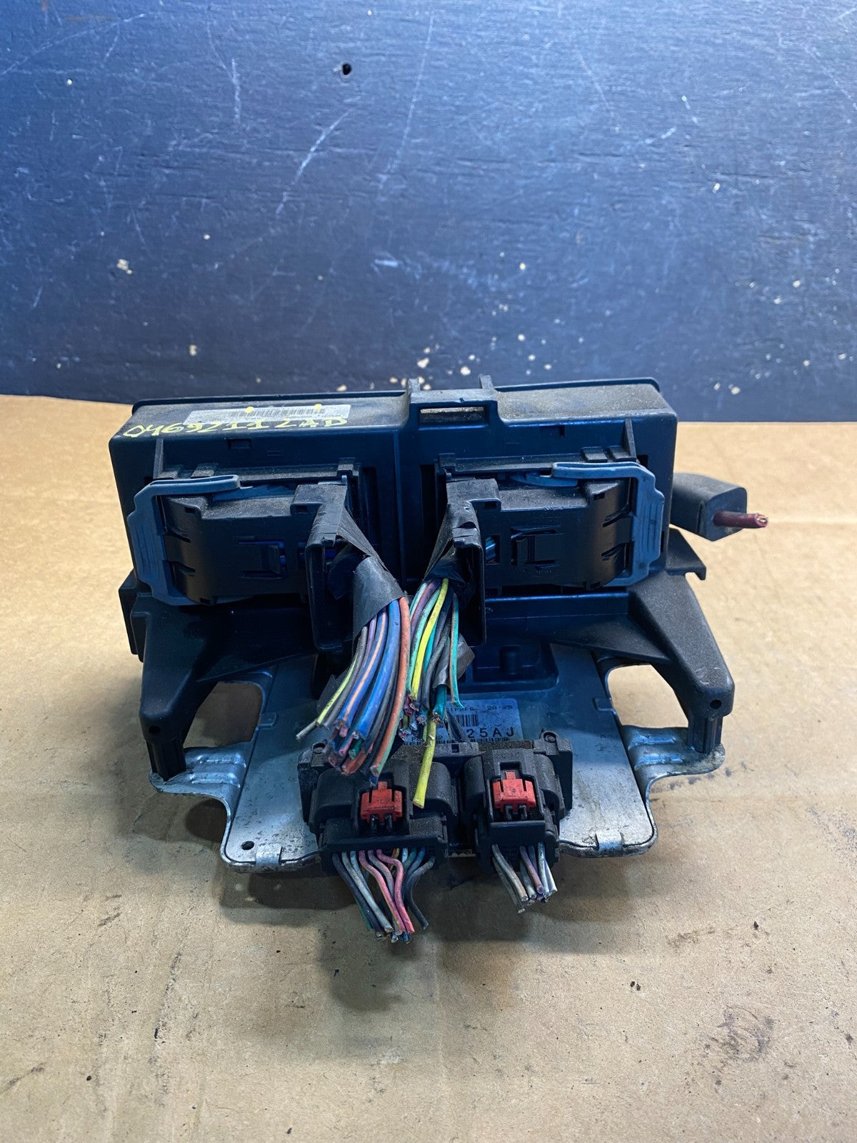 2007 Jeep Grand Cherokee Body Control Module BCM Power Fuse Box ab3614  DG1