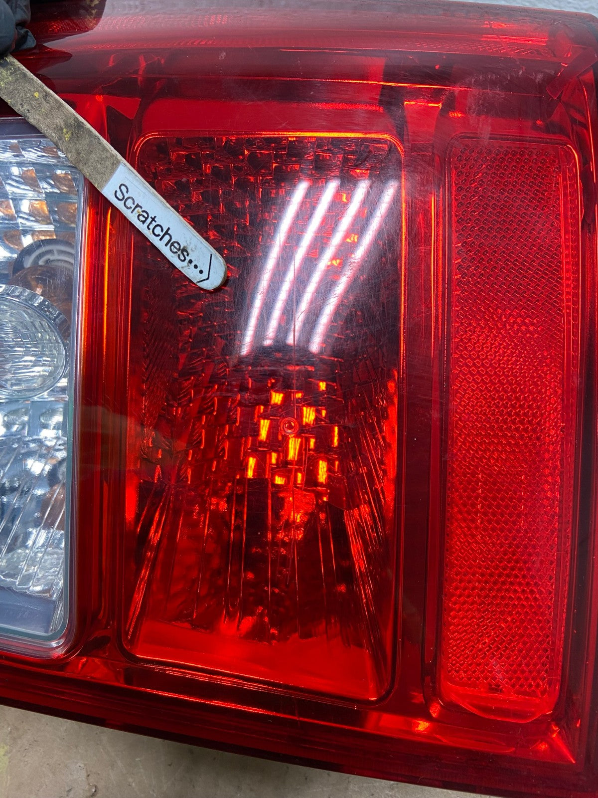 2007 2008 2009 2010 2011 2012 Kia Rondo Right Passenger Tail Light AD0598 LK3