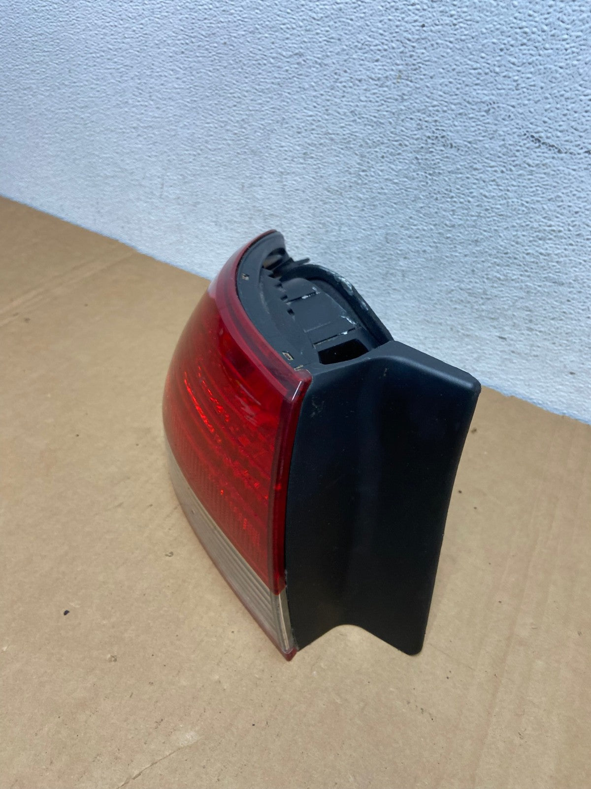 2001 to 2002 Honda Accord Sedan 4door Left Driver LH Tail Light AD2579 LK1