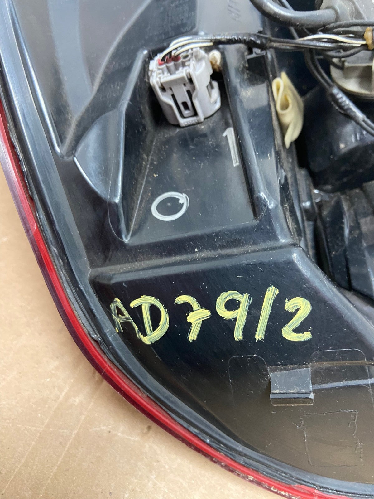2020 2021 2022 2023 Ford Explorer Right Passenger Side Tail light AD7912 LK8