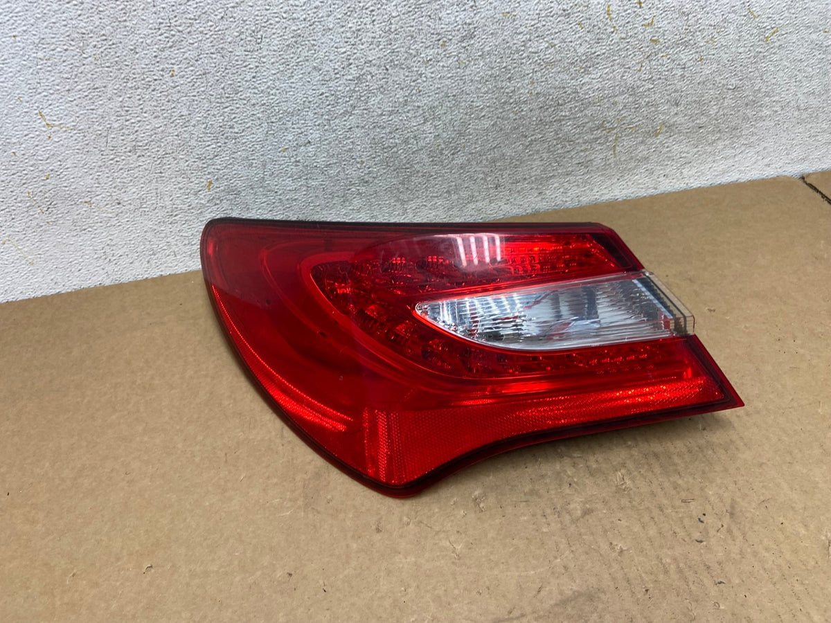 2011 - 2014 Chrysler 200 Sedan Left Driver LH Led Tail Light AI3275 LK0