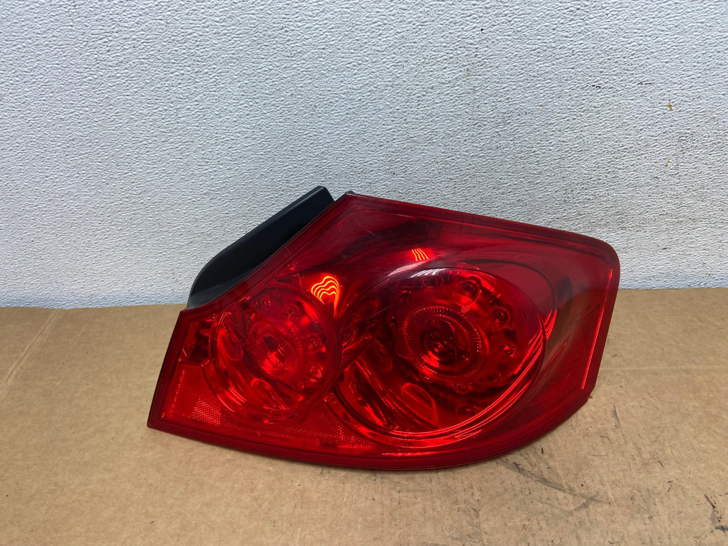 2007 to 2013 Infiniti G35 G37 Sedan Right Passenger Rh Tail Light AD6201 LK0
