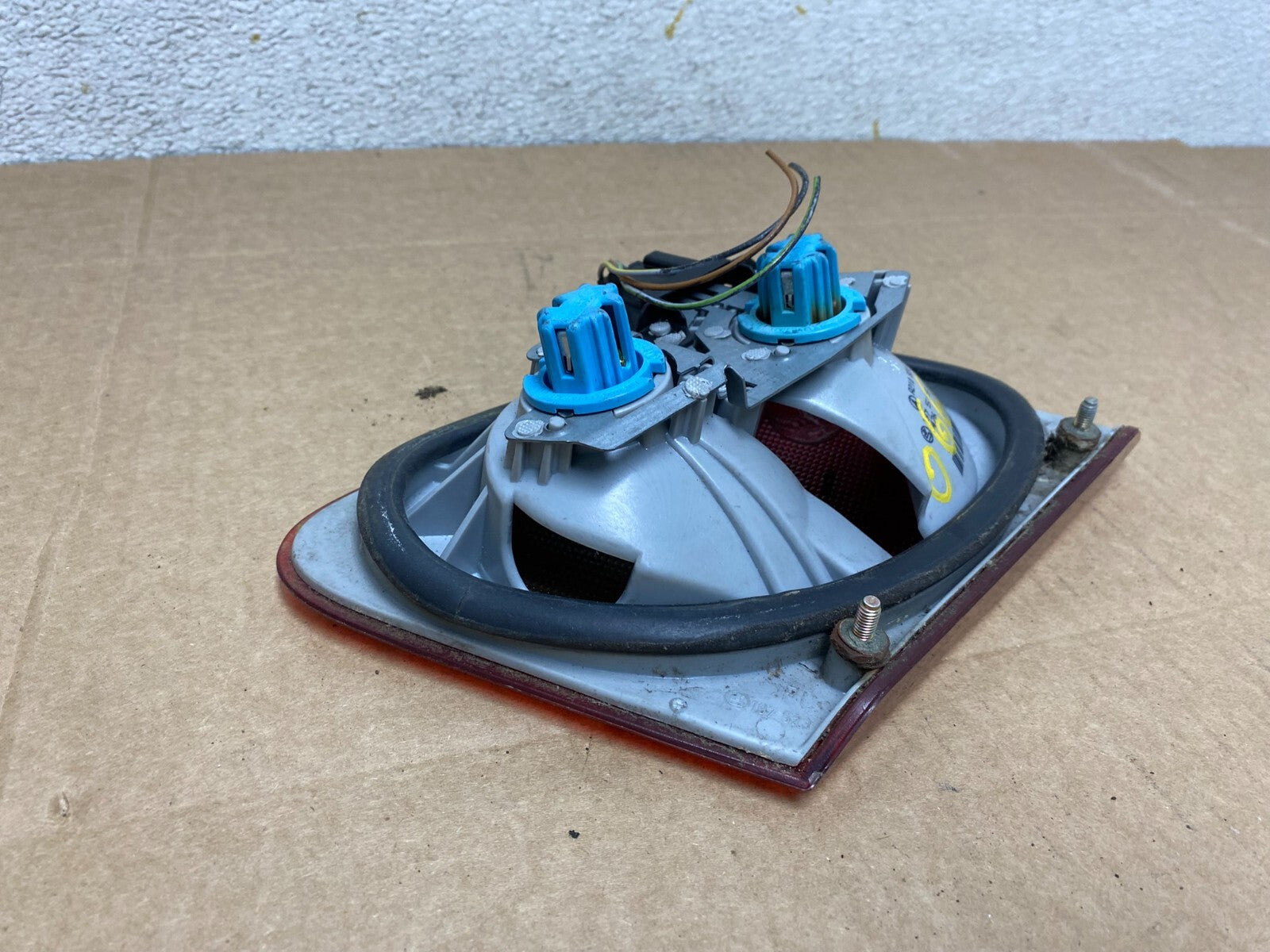 1996 - 1999 Mercedes-Benz E W210 E320 Left Driver Inner Tail Light OEM O6664 DW4