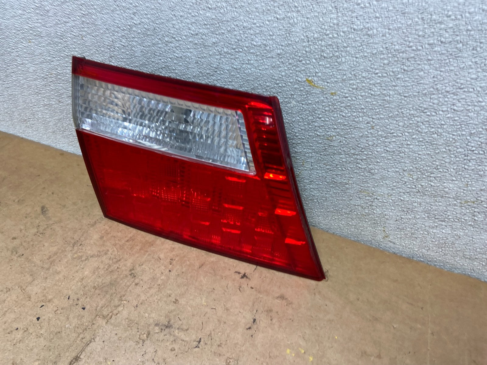 2005 2006 2007 Honda Odyssey Inner Left Driver Lh Tail Light X7494 DW1
