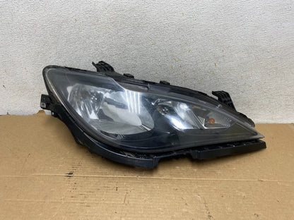 2017 to 2021 Chrysler Pacifica Right Passenger Halogen Headlight ah7967 DG0