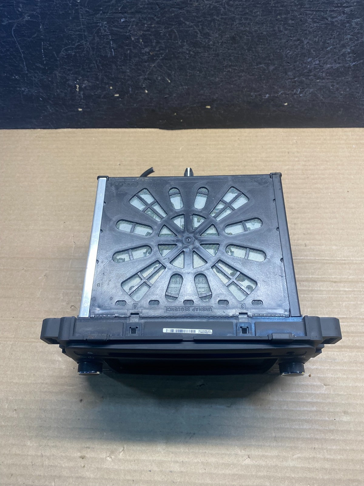 2013 to 2017 Chevrolet Traverse Am Fm Cd Player Radio Screen Display AF3849 DW3