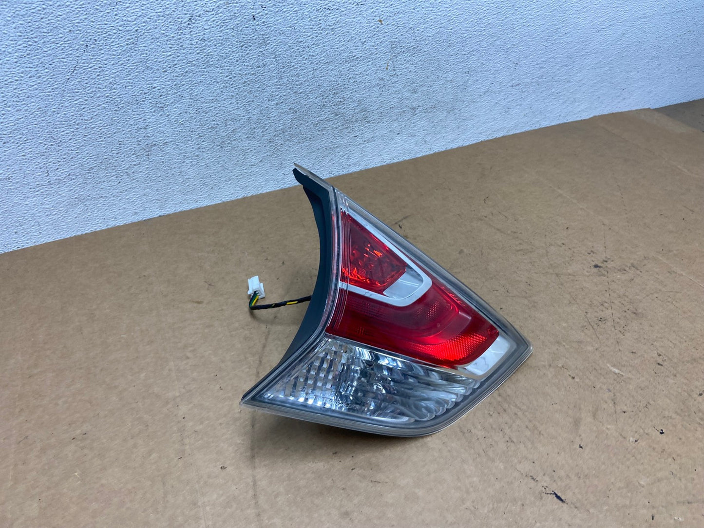 2014-2016 Nissan Rogue Left Driver LH Side Outer Tail Light Inner AE3095 LK2