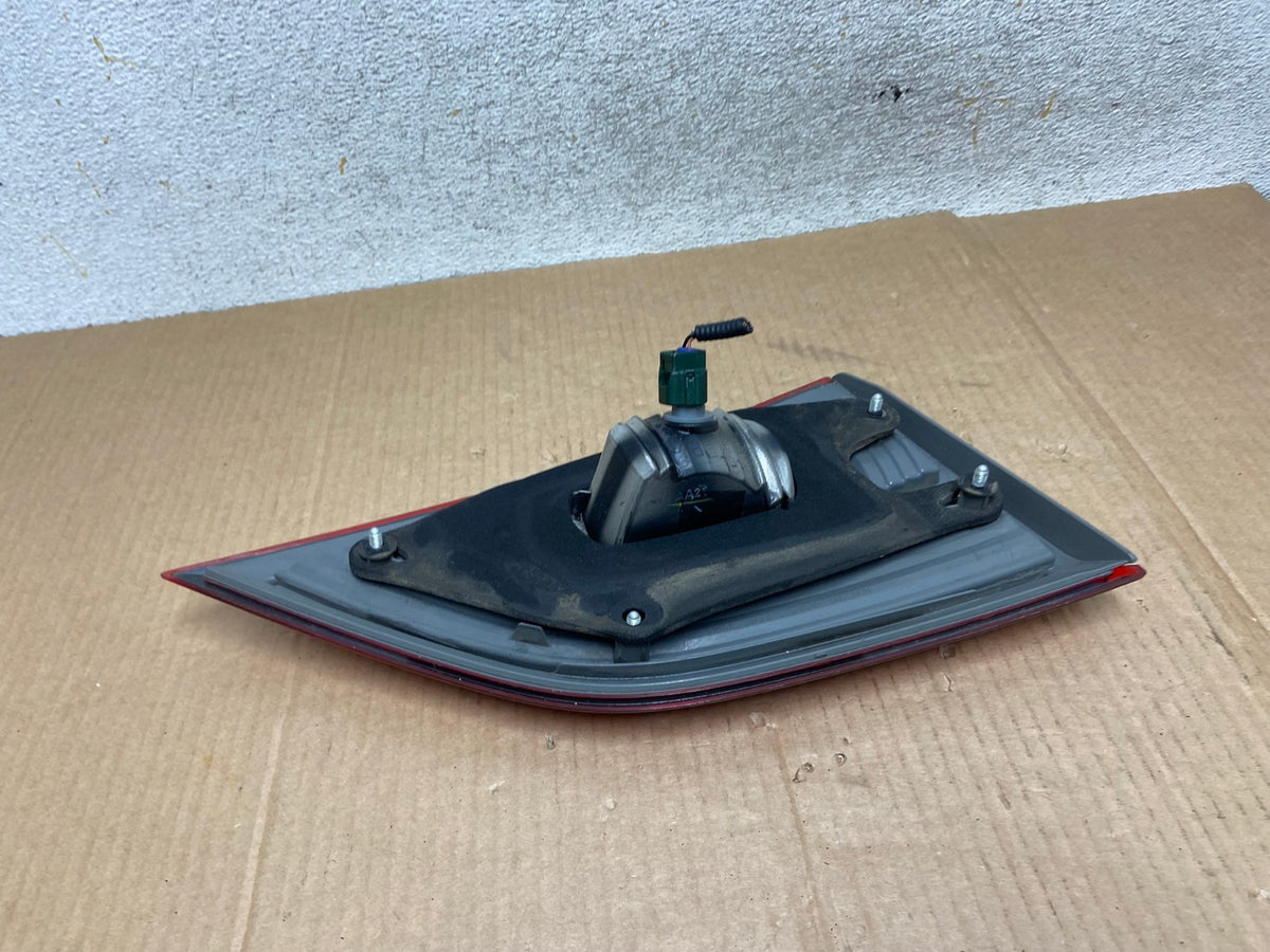 2011 - 2017 Nissan Quest Right Passenger Rh Side Inner Tail Light AI5770 LK5