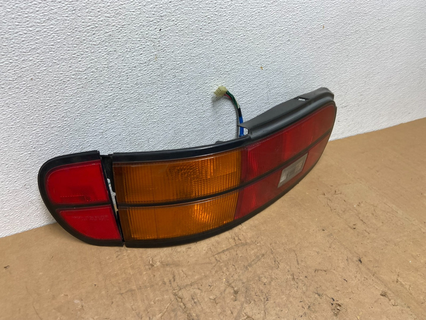 1990 to 1991 Toyota Celica Coupe Convertible Left Side Tail light AD06122