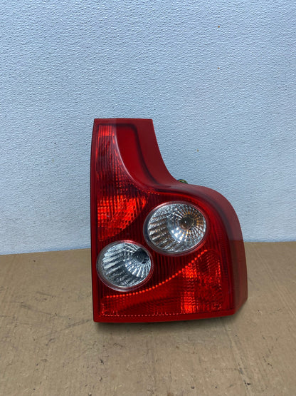 2003 2004 2005 2006 Volvo XC90 Right Passenger RH Lower Tail Light AD1189 LK0