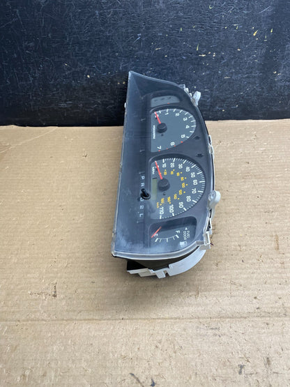 1999 2000 Toyota 4runner Speedometer Instrument Cluster AH3857 DG2