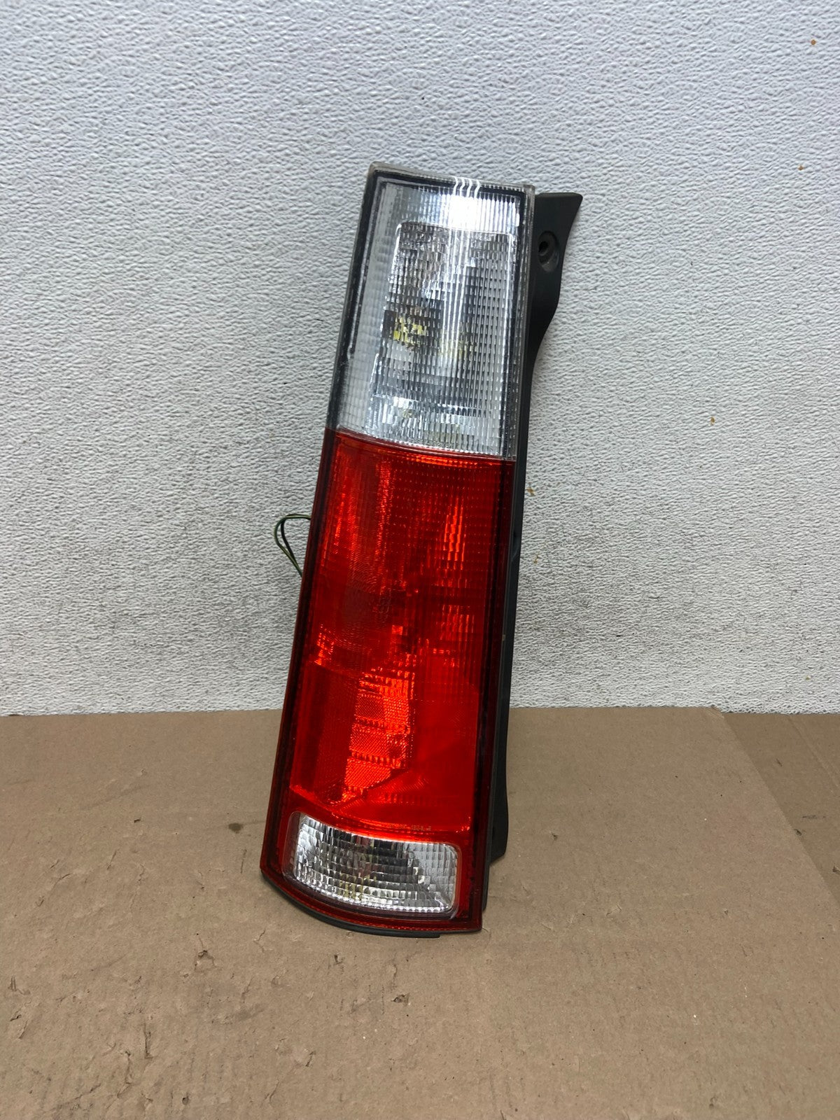 1997 1998 1999 2000 2001 Honda Crv Cr-v Left Driver Lh Tail Light AG5806 DW0
