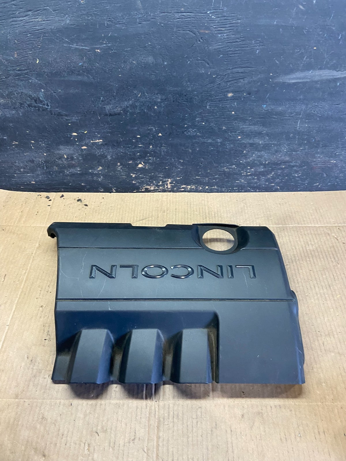2009 to 2012  Lincoln MKS 3.7L Engine Motor Cover r7371  DG1