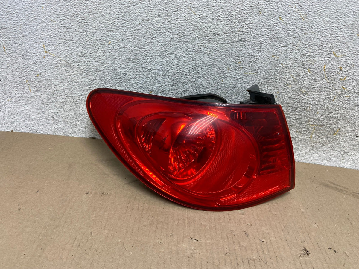2007 to 2010 Hyundai Elantra Sedan Left Driver Side Tail Light AH6769 LK0