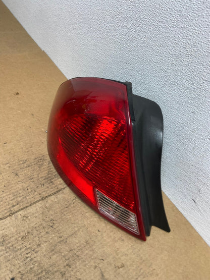 2000 2001 2002 2003 Ford Taurus Left Driver Lh Side Tail Light TYC AC3710 LK1