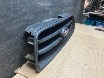 2003 to 2005 Subaru Forester Front Upper Grill Grille Oem V2841DG2