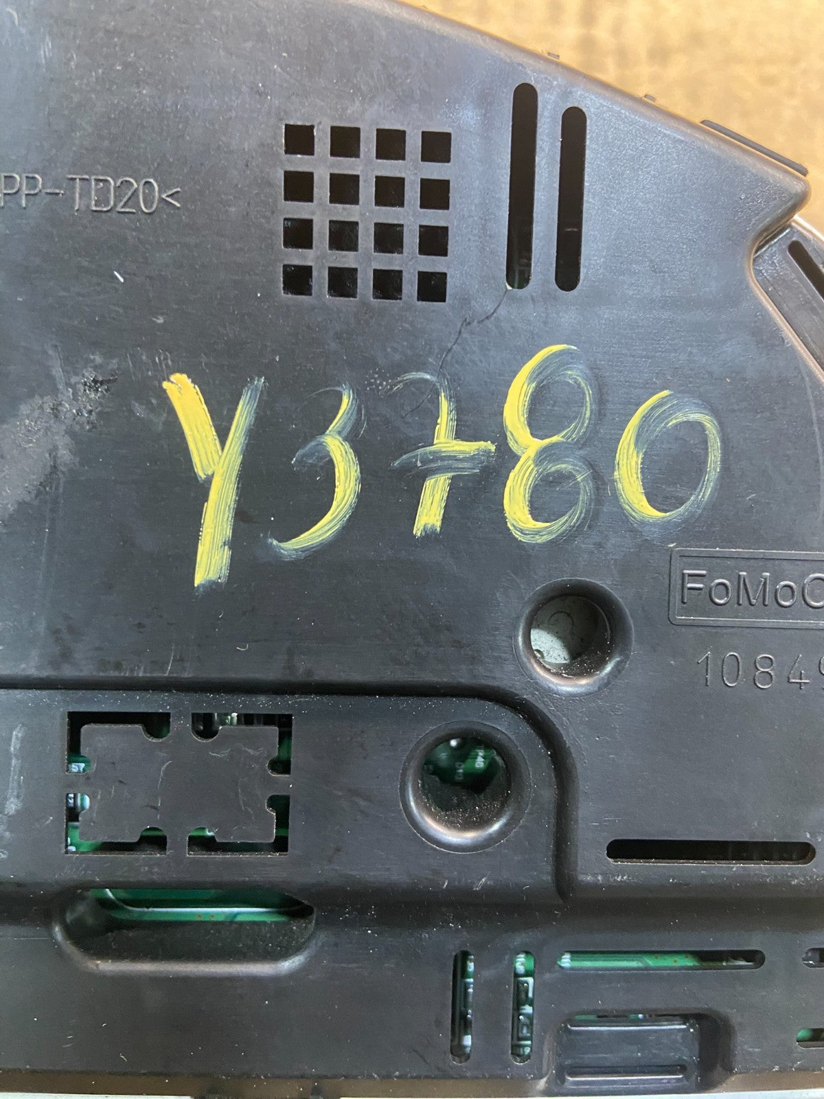 2011 2012  Ford Taurus Speedometer Instrument Cluster Gauges y37804