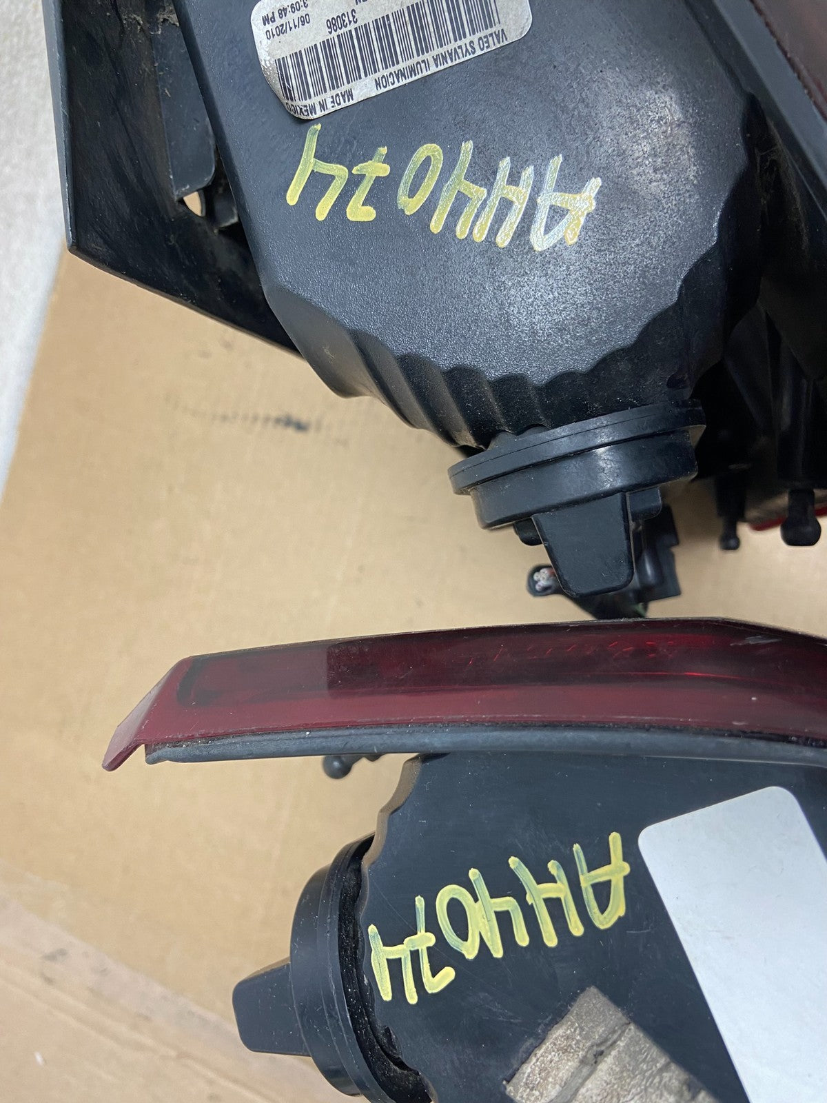 2007 - 2011 Dodge Nitro Left+Right Side Tail Lights AH4074 DW11