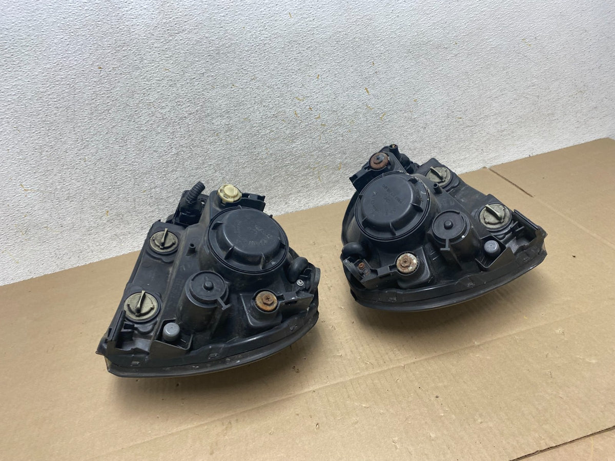 2005 to 2008 Hyundai Tucson Left+Right Side Headlights AI1434 DW12