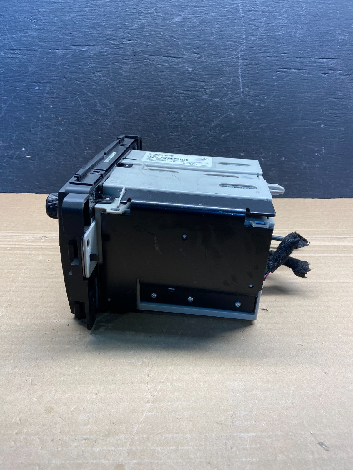 2007 - 2014 Chevrolet GMC Cadillac Buick AM FM CD Radio USB Aux mp3 AE4585 DG1