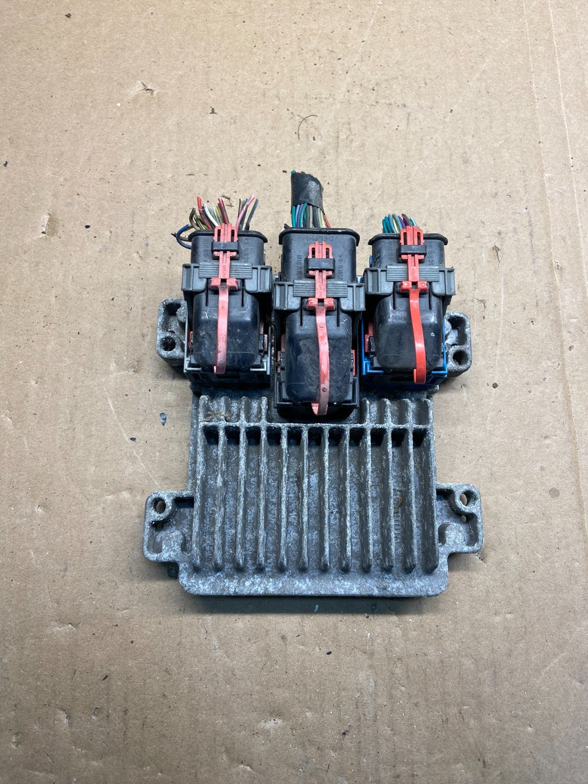2005 to 2006 Chevrolet Colorado Engine Motor Brain Box ECU ECM ag1598 DG0