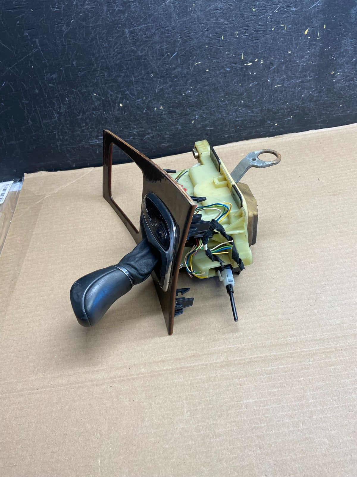 2002-2007 Mercedes-Benz W203 C230 C320 Shifter Gear Shift Selector AH12282