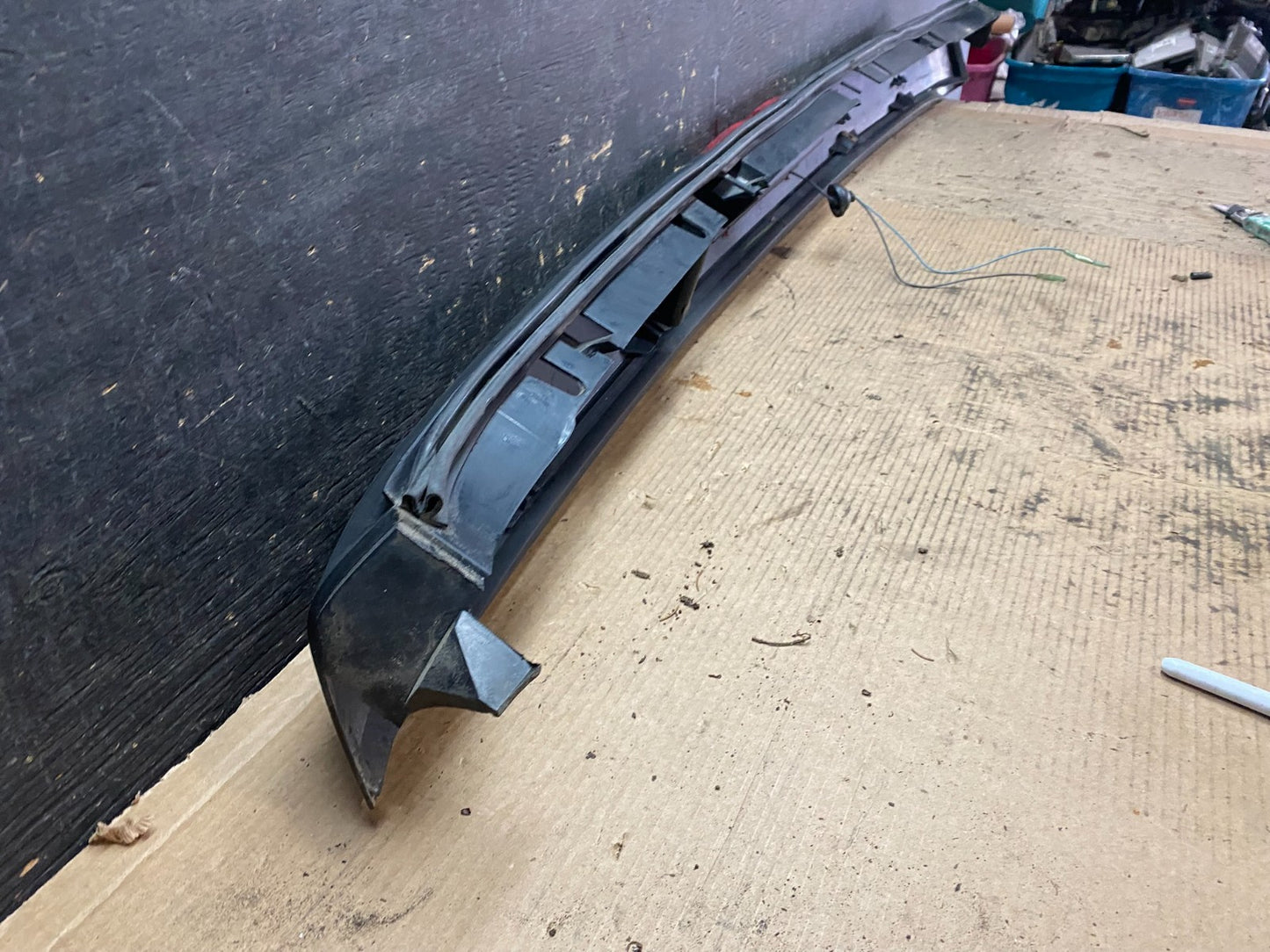 2003 to 2020 Chevrolet Express 3rd Third Brake Light Trim Spoiler V9529 DG11