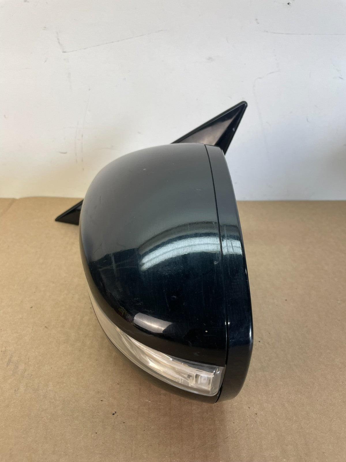 2009 to 2014 Hyundai Genesis Sedan Left Driver Turn Signal Door Mirror AG2675 MS11