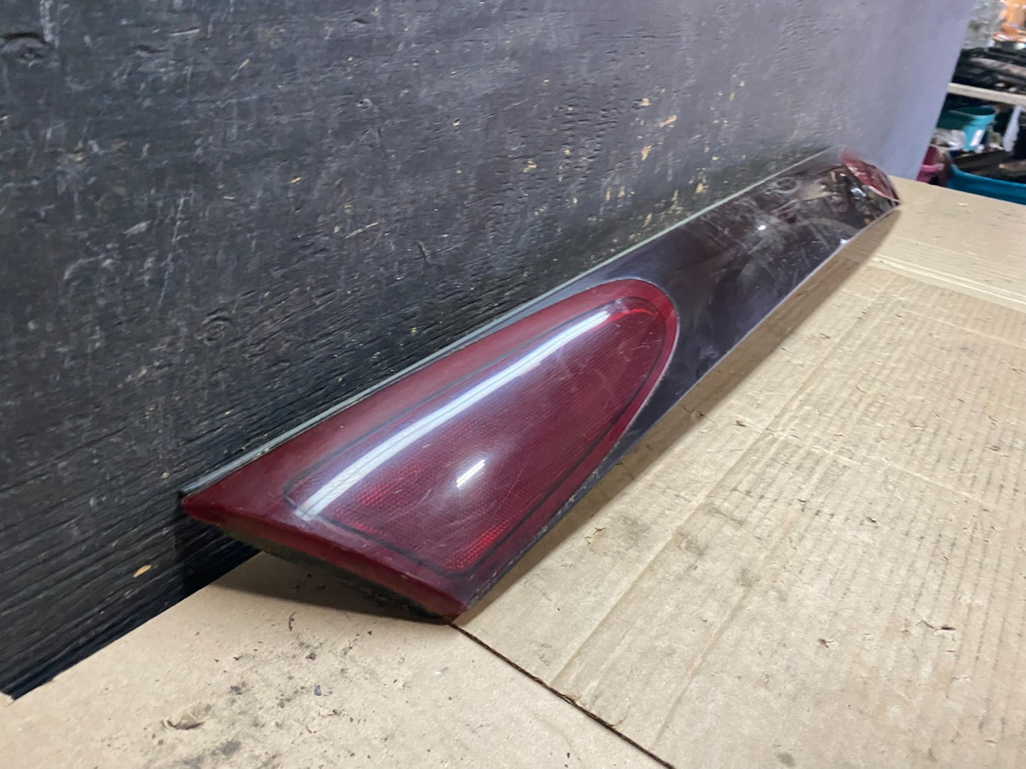 1998-2003 Ford Escort Sedan Rear Center Lid Mounted Tail Light v3387 DG2