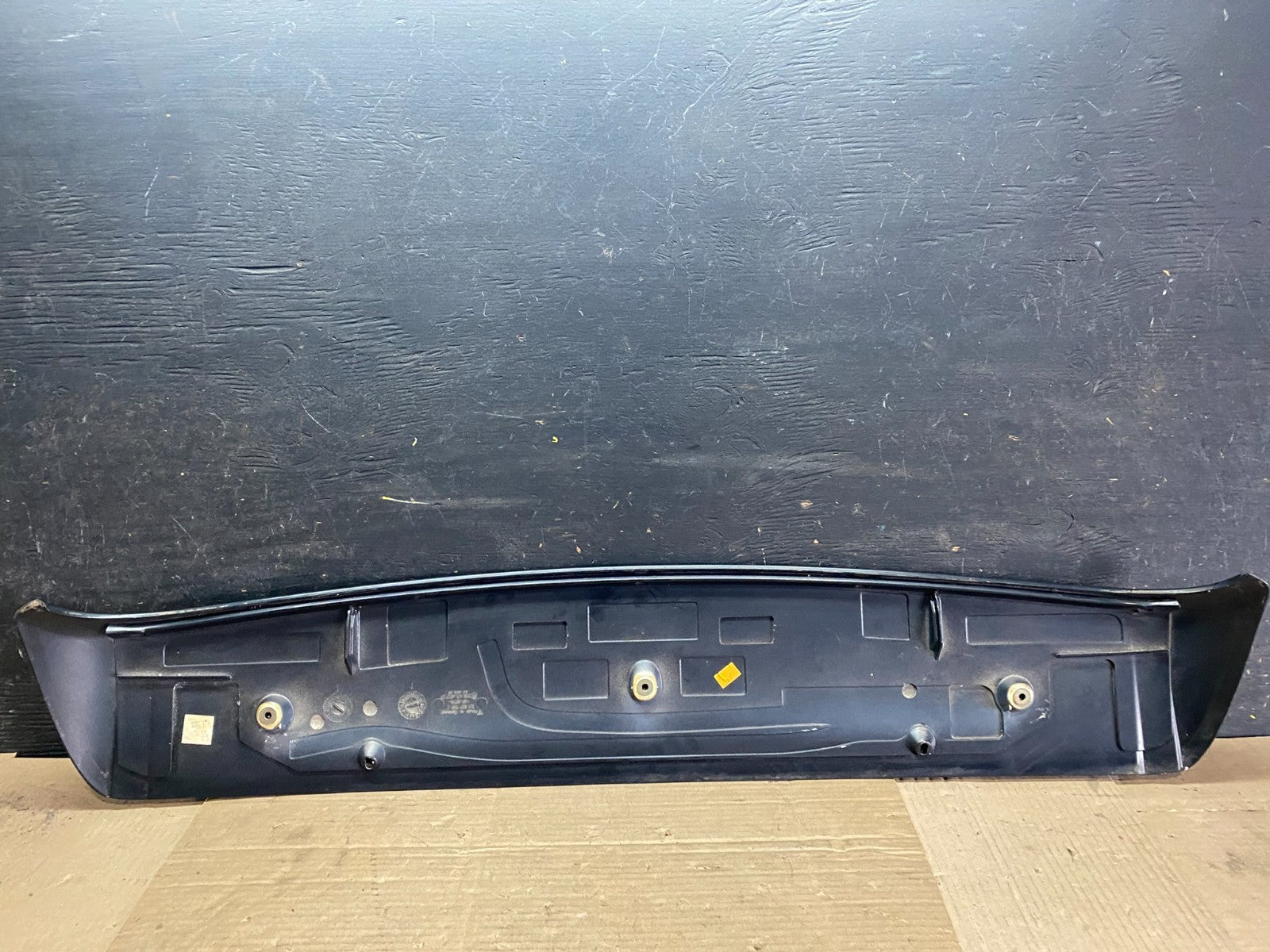 2003 to 2006 Porsche Cayenne Rear Spoiler Third Brake Light Wing OEM V3343 DG9