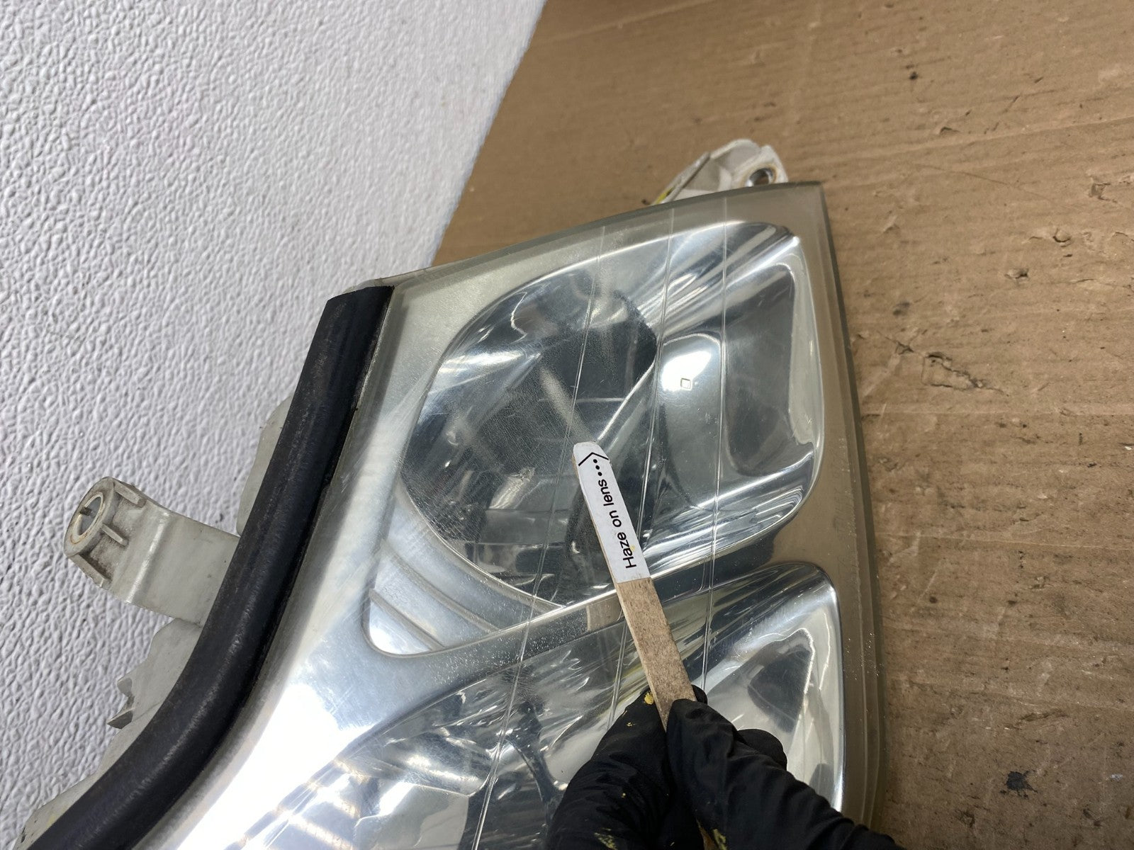 2000-2004 Toyota Avalon Halogen Headlight Right Passenger RH OEM AC0147 DW4