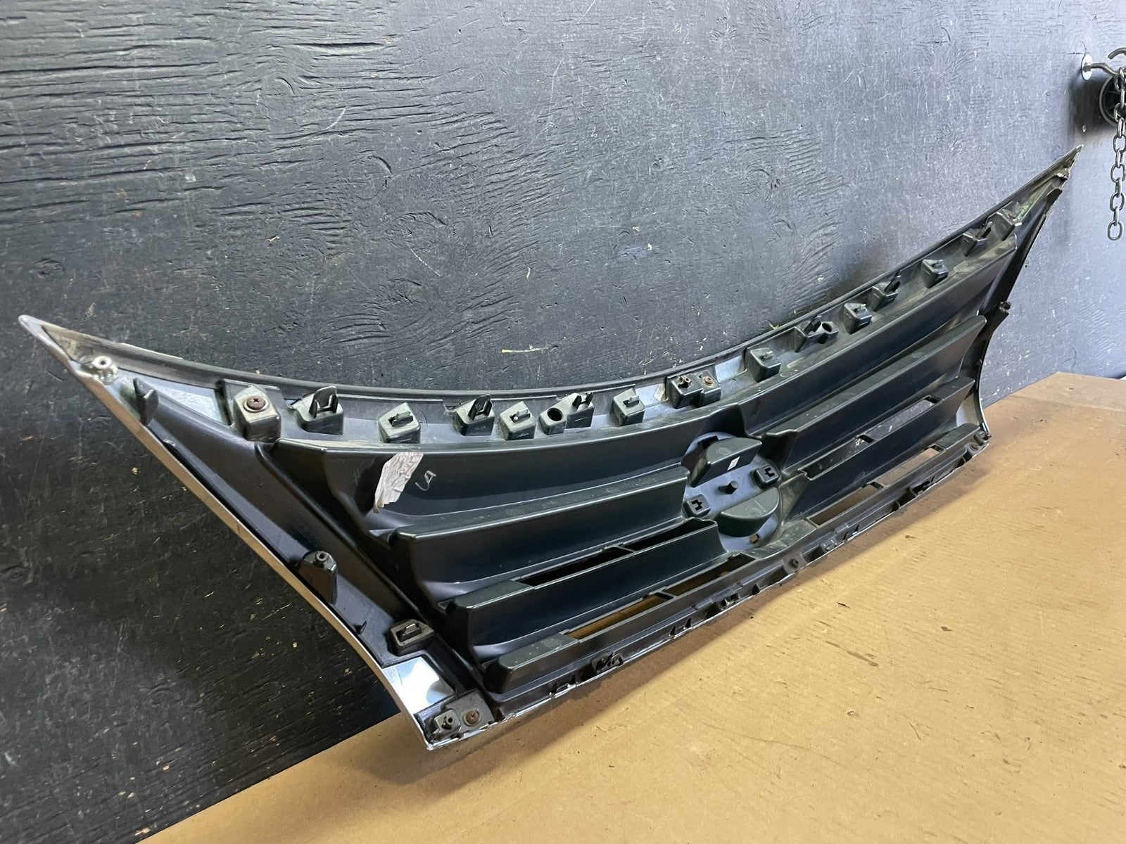 2013 to 2015 Nissan Altima Front Upper Grill Grille Sedan Oem AA2273 DG6