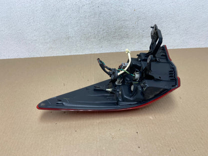 2015 - 2019 Subaru Outback Left Driver LH Tail Light AE6964 LK5