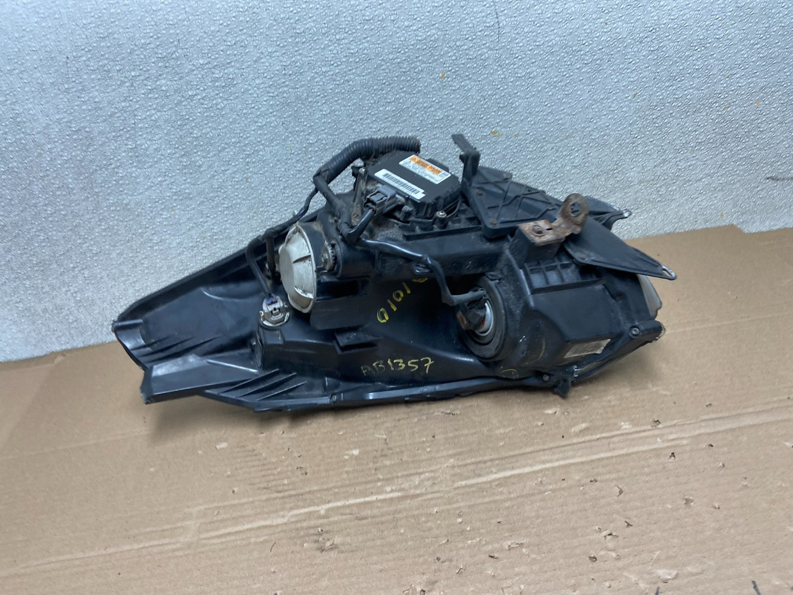 Coupe 2010 to 2013 Nissan Altima Right Passenger Headlight Xenon Oem AB1357 DW8