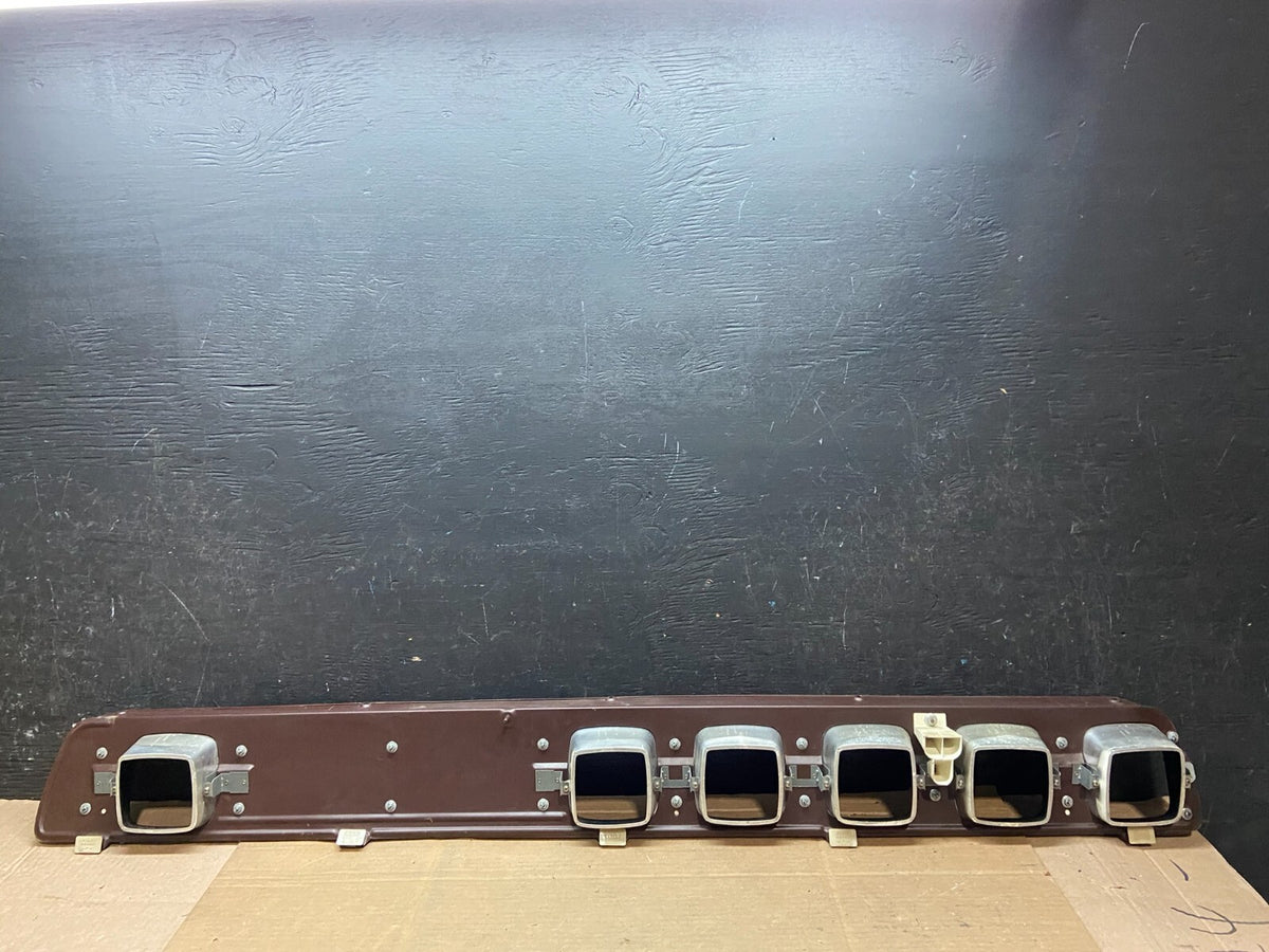 1969 1970 1971 Lincoln Continental Speedometer Dash Trim Bezel i2947 DG13