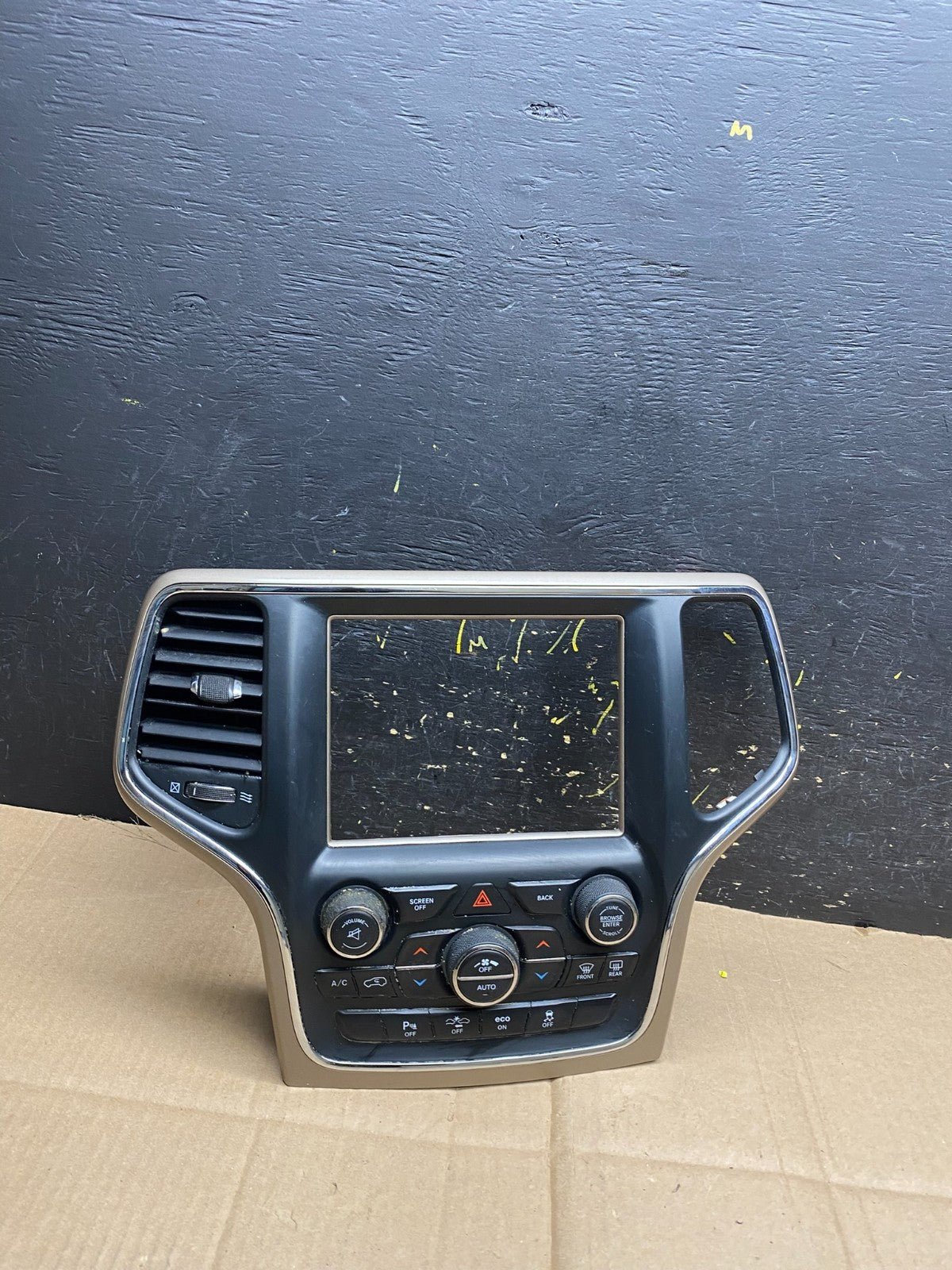 2014-2015 Jeep Grand Cherokee Center Radio Climate Control Bezel Vent AC9202 DG0