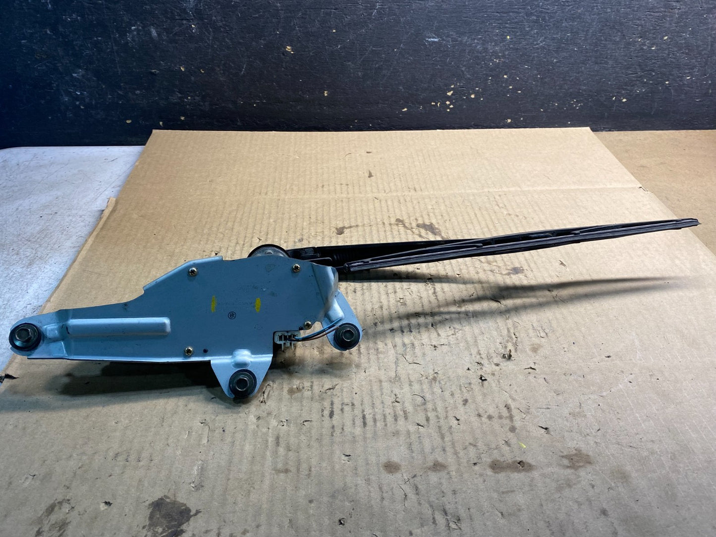 2003-2008 Infiniti FX35 Rear Liftgate Back Window Wiper Motor OEM Z4750 DG4