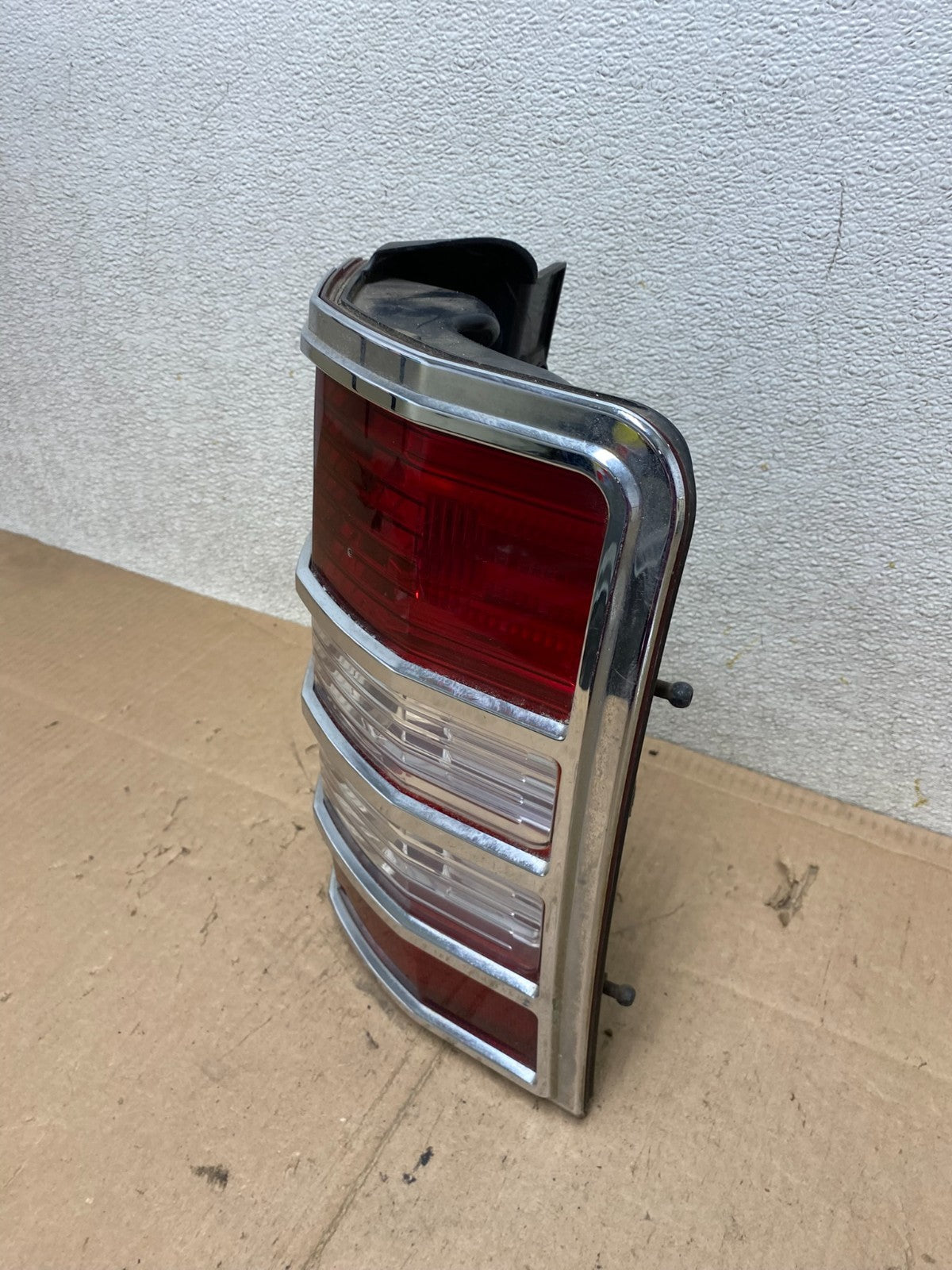 2008 to 2012 Jeep Liberty Right Passenger Rh Side Tail Light Oem R7744 DW1