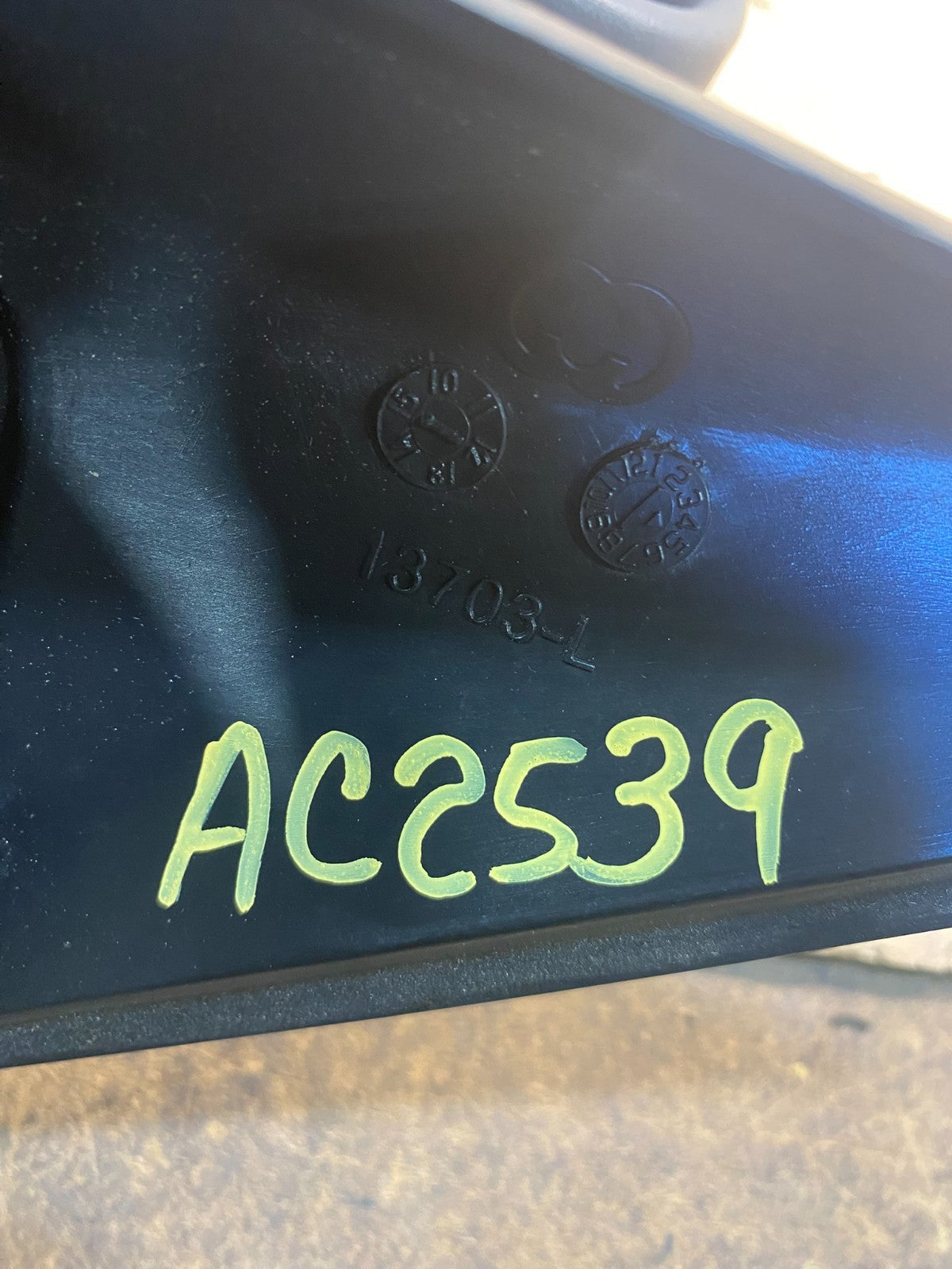 2006 to 2009 Chevrolet Trailblazer Left Driver View Door Mirror AC2539 DG10