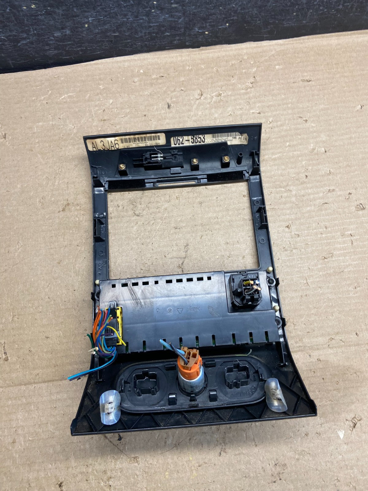 2004 to 2008 Ford F150 Radio Climate Dash Bezel Surround Black ah3817 DG4