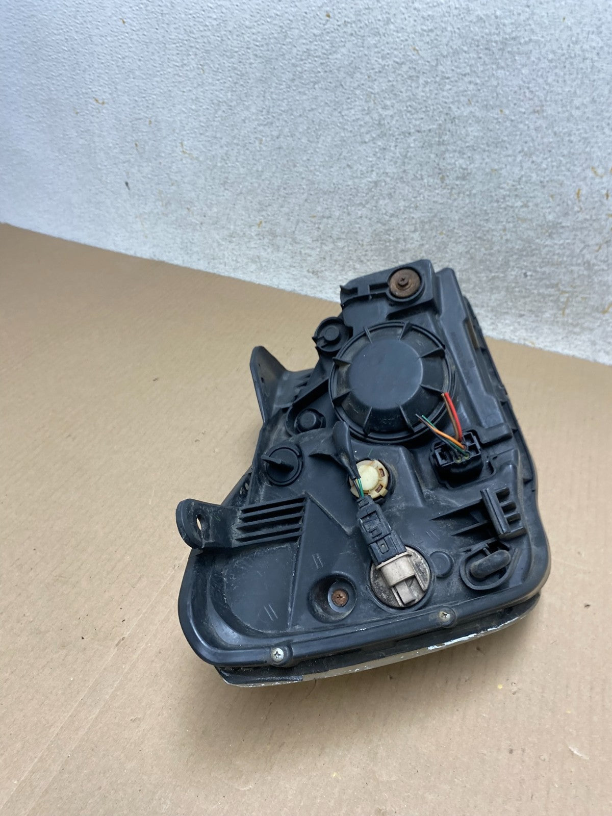 2006 2007 2008 Kia Rio Left Driver LH Side Halogen Headlight AJ2406 DW10