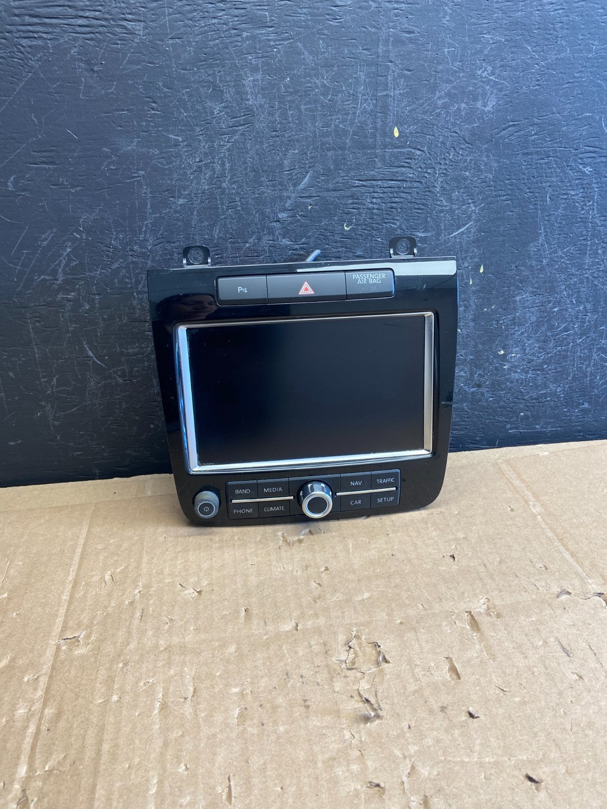 2011 to 2017 VW Touareg Screen Navigation Info Radio Display AD2201 DG0