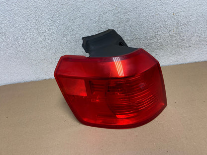 2010 to 2017 GMC Terrain Halogen Tail Light Left Driver Lh Side AG3307 LK0
